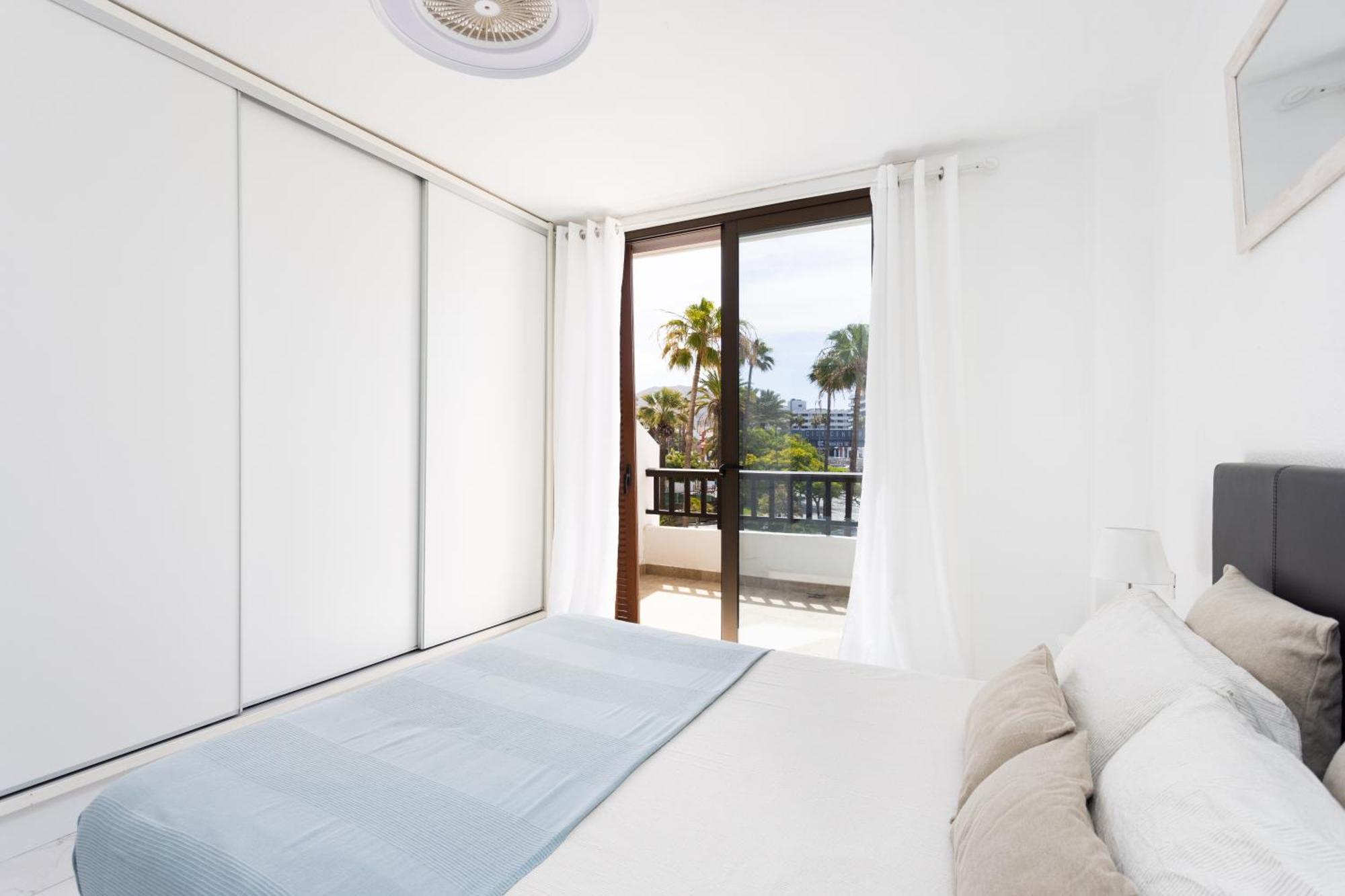 Classbnb - 3 Apartments 50M From The Las Americas Promenade Арона Экстерьер фото